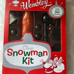 Wembley Classic Snowman Kit 12 pieces